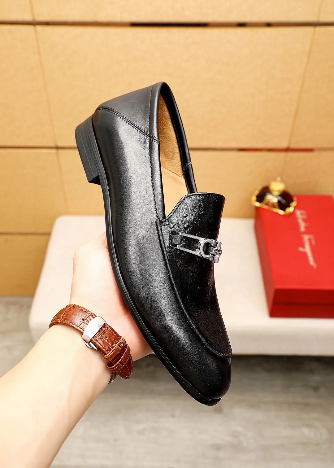 Men's shoes 💰480 💐[Ferragamo/Ferragamo] (high-end Niuli) New 🐲Ferragamo* Ferragamo classic formal leather shoes! The upper is made of imported first-layer cowhide and the upper is made of comfortable first-layer cowhide leather lining! Original wear-resistant rubber outsole! High quality products! Code number 38-44 (45🉑️customized)